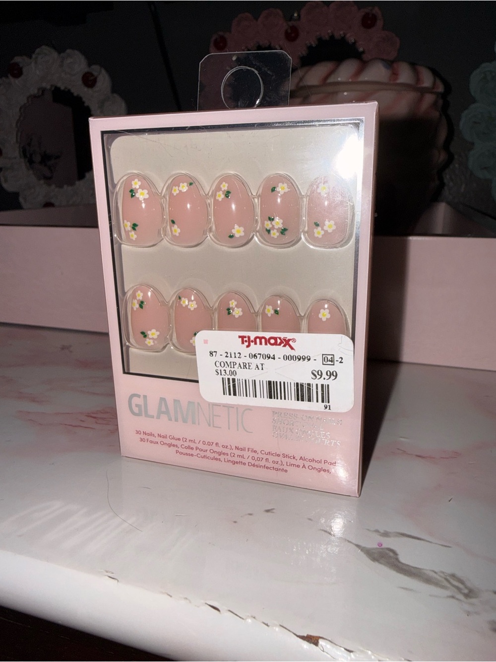 Glamnetic Press-On Nails “Petals”— Pink Daisy Design - Picture 4 of 8